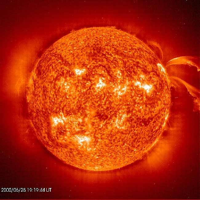 New Kink in Sun's Strange Corona
